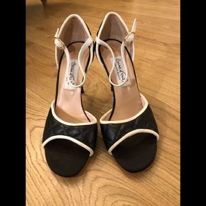 Tango comme il faut dancing heels